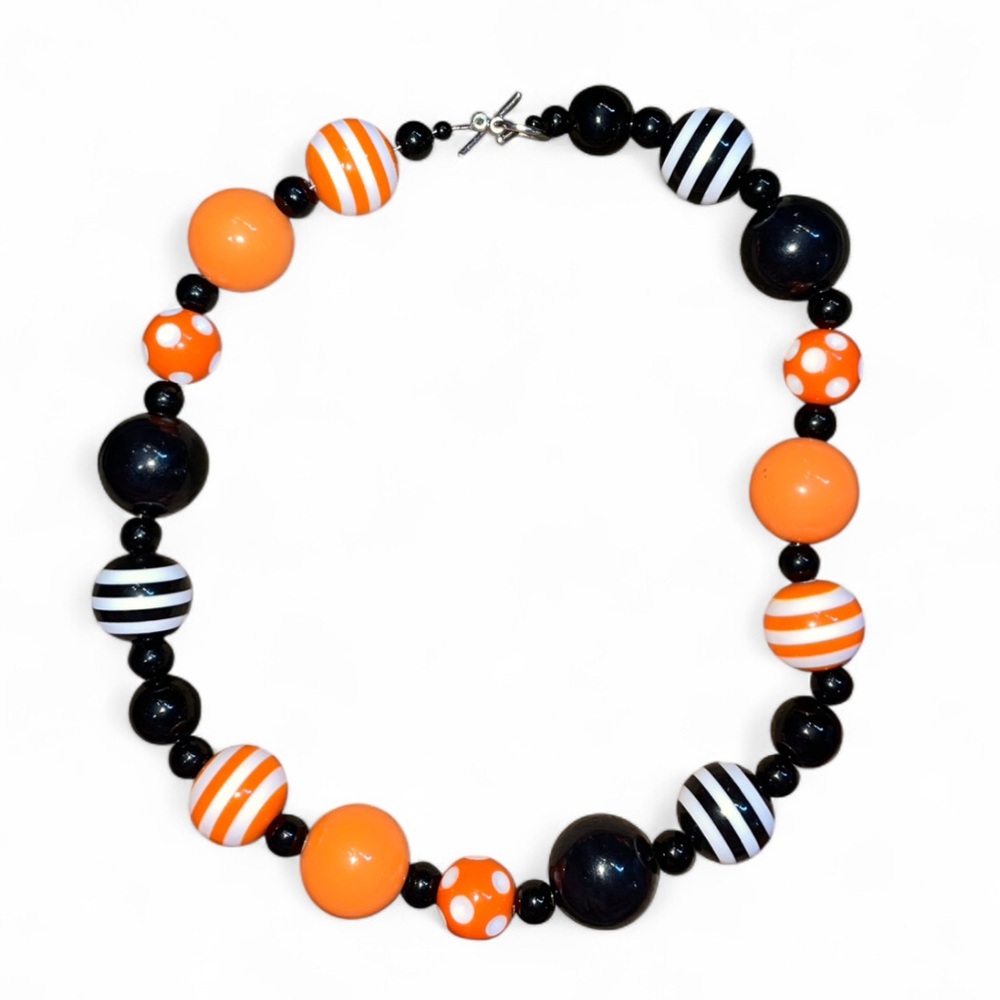 BOLD ORANGE & BLACK BEADED NECKLACE